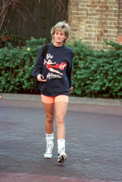 Princess Diana is the ultimate fall fashion inspiration when it comes to layered transitional dressing that's as casual as it is cool. Here's a look back at six of her best outfit formulas to recreate this season.