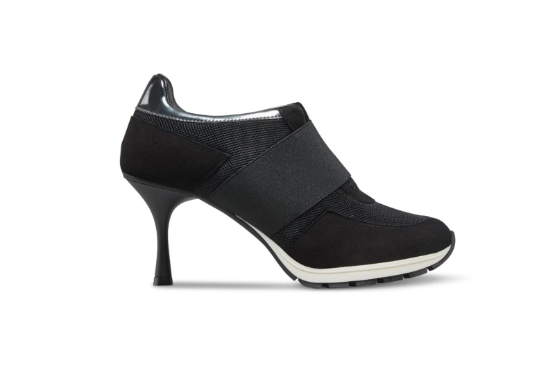 Sneex’s Icon sneaker heels made Oprah’s 2024 Favorite Things list. Shop the hybrid shoes Oprah, Gayle King, and Reese Witherspoon have worn from Sneex and Amazon for $395.