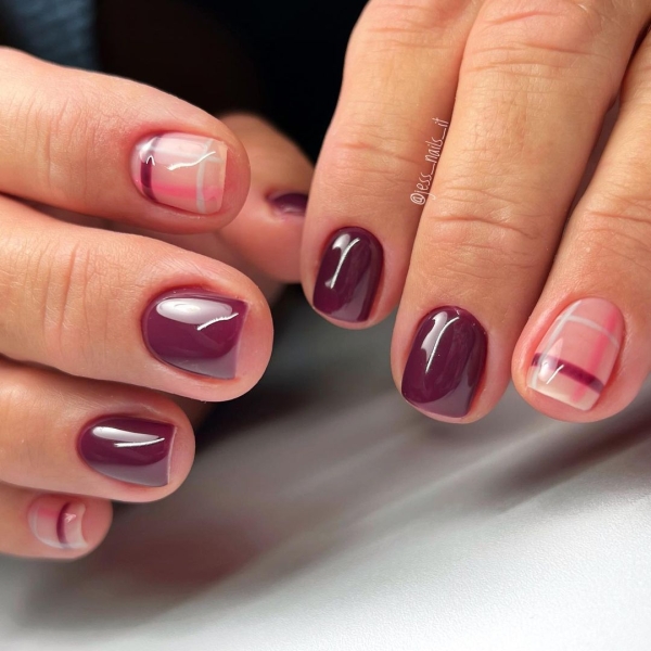 Thanksgiving nail designs can be as simple or intricate as you'd like. Browse 40 examples to serve as inspiration for a festive manicure this season.