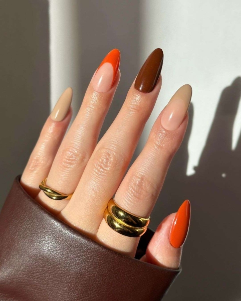 Thanksgiving nail designs can be as simple or intricate as you'd like. Browse 40 examples to serve as inspiration for a festive manicure this season.