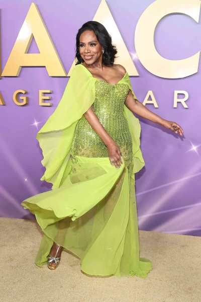 There's only one word that comes to mind when I think of actress Sheryl Lee Ralph: joy. Ahead, see Ralph's best red carpet looks through the years.