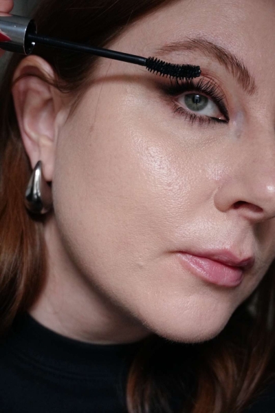 We sourced two pro makeup artists and put together a siren makeup tutorial that will have you inspired to recreate this look on yourself. Spoiler alert—you'll turn heads everywhere you go.