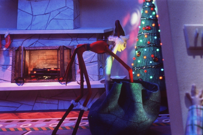 27 Classic Christmas Movies to Watch Now