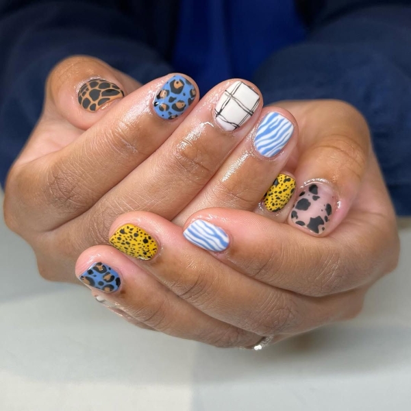 Discover 30 stylish short acrylic nail designs that are chic, bold and utterly perfect for any occasion. From minimalist looks to trendy patterns, get ready to your next manicure design.