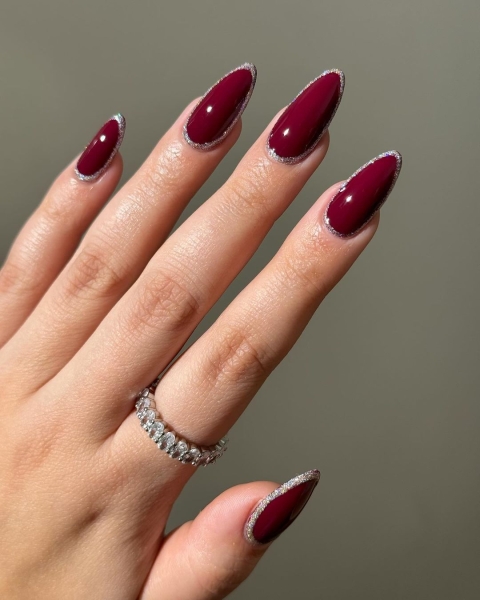 Few shades are as timeless as burgundy when it comes to fall and winter nail colors. This season, you can amplify its impact with a chrome effect, too. Scroll through 25 burgundy chrome nail looks for inspiration here.