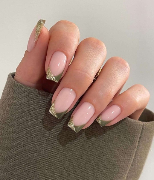 French manicures are a great option for a neutral nail look that goes with everything. For something a little more fun, but still sleek, try a glitter French manicure. Here, 15 gorgeous variations.