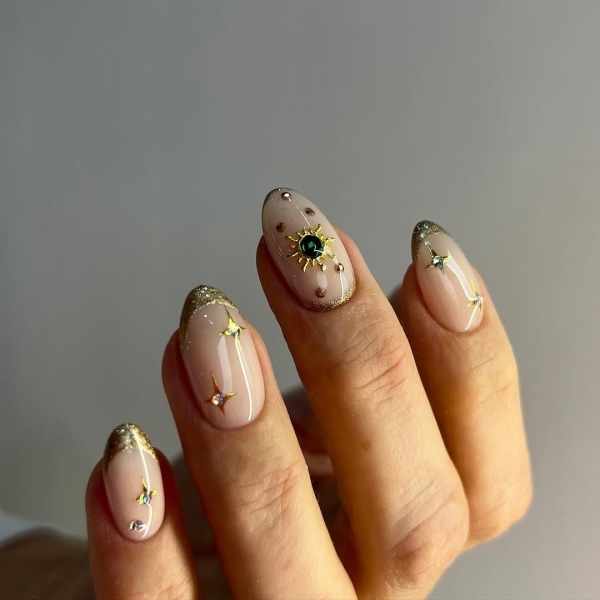 French manicures are a great option for a neutral nail look that goes with everything. For something a little more fun, but still sleek, try a glitter French manicure. Here, 15 gorgeous variations.