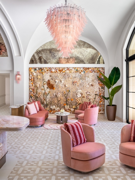 Inside the Just-Opened Palm House, a Quintessentially Palm Beach Hotel