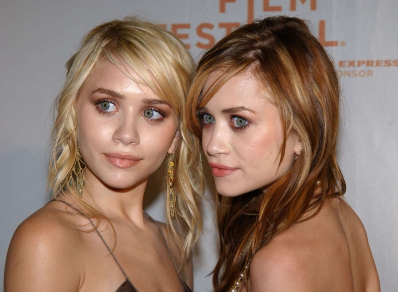 Since the early 2000s, Mary-Kate and Ashley Olsen have held the secrets to looking effortlessly chic on the beauty front. Here, learn all about their beauty secrets and the trends you can try today.