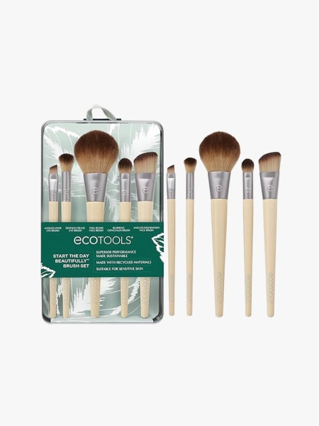 Streamline Your Beauty Routine With These Makeup Brush Sets