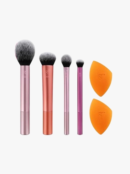 Streamline Your Beauty Routine With These Makeup Brush Sets