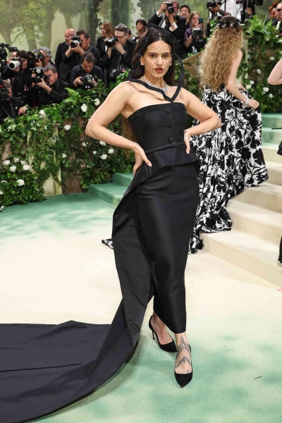 The 2024 Met Gala is finally here and these celebrities came prepared. See InStyle's picks for the best-dressed celebrities at the 2024 Met Gala including Zendaya, Gigi Hadid, and more.