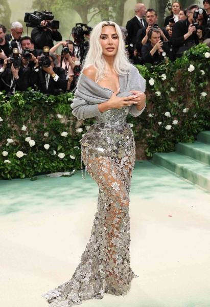 The 2024 Met Gala is finally here and these celebrities came prepared. See InStyle's picks for the best-dressed celebrities at the 2024 Met Gala including Zendaya, Gigi Hadid, and more.