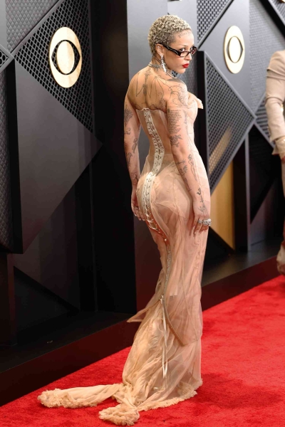 The red carpet at the 66th annual Grammy Awards was full of celebrities who turned up the volume on their style. See our list of the best-dressed celebrities from the 2024 Grammys.