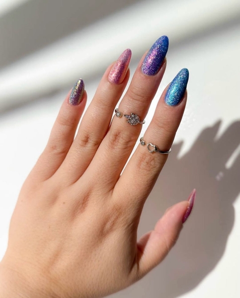 Whether it’s for a special occasion or just an ordinary day in need of a little sparkle, glitter nails are the perfect way to add some eye-catching charm to your look.