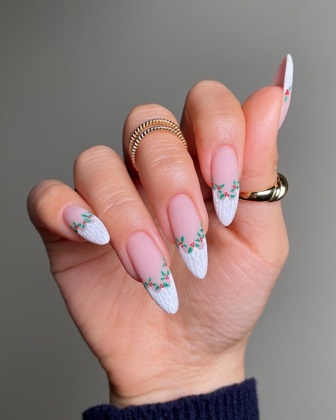 Winter is the time for getting cozy, from your head to your toes. Cozy sweater-inspired nail designs fit the bill. But just as there are many sweaters designs on the racks, there are also many sweater designs in the nail salon. Browse 20 options, here.