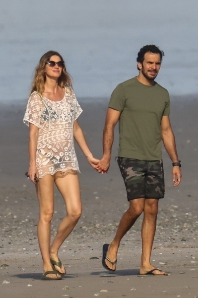 A Costa Rican Beach Sunset Has Nothing on Gisele Bündchen’s Maternity Photoshoot