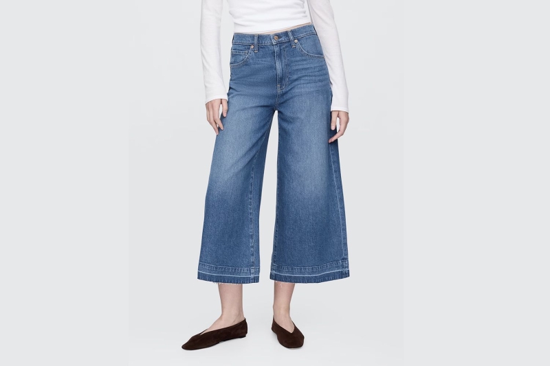 Culottes are blowing up for spring 2025, but celebrities like Gwyneth Paltrow, Ayo Edebiri, and Selena Gomez are already wearing them. Shop the controversial pants trend from Madewell, Everlane, Vince, and more to see why it’s worth trying ASAP.