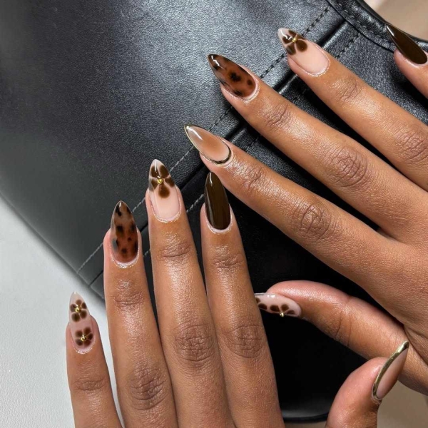 Explore 15 ways to try out the mocha manicure trend. Whether your nails clean and simple or over-the-top ornate, we've got the best look for you.