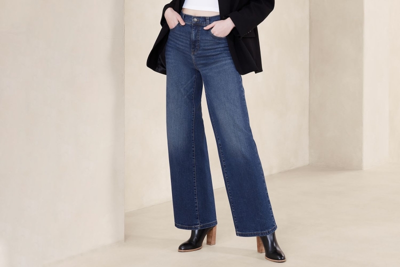 Jennifer Lopez and Katie Holmes wear wide-leg jeans, and a shopping editor found eight lookalikes. Shop comfy options of the winter essential from Nordstrom, Free People, and Gap, up to 60% off.