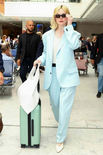 Names like Victoria Beckham and Katie Holmes have nailed the perfect balance of high and low airport dressing. So, if you're looking to add a touch of style to the ruthless sport that's the airport check-in process, look no further than the list below.