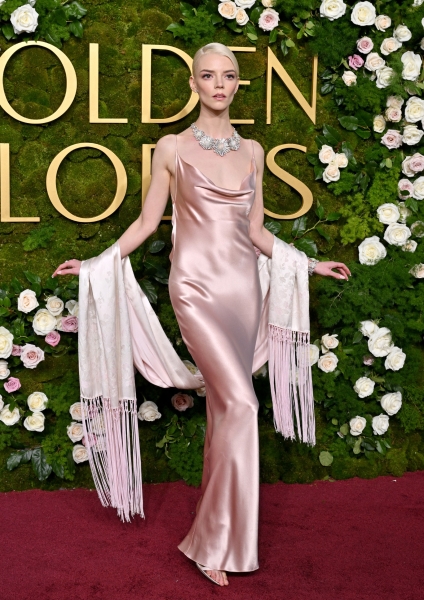 Old Hollywood Glamor Was Alive and Well at the 2025 Golden Globes