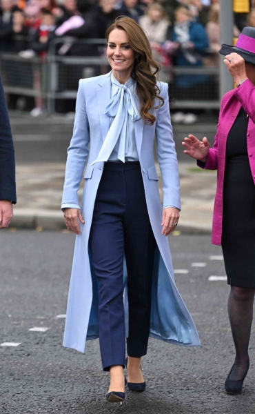 The royal’s fashion archive is a proverbial treasure trove of chic ideas that can be folded into your everyday wardrobe with ease. Ahead, we're breaking down all the best tricks and tips for how to dress like Kate Middleton—pulled straight from the Princess herself.