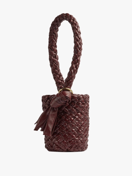 These Are the Bottega Veneta Bags That Celebrities Can’t Stop Wearing