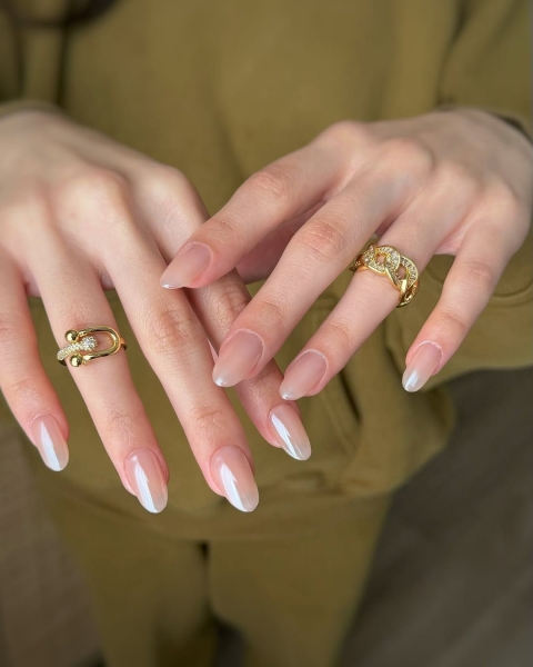 Whether you're putting chrome over a milky nude, a saturated color, or a clean French, it'll take your nails to the next level. Ahead of your next manicure, peruse some of our favorite winter chrome nail designs.