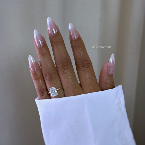 White ombré nails take the classic contrast of the French manicure and gives it a diffused and modern refresh. If you're looking for the best white ombré nails, here are 20 manicure ideas you're going to love.