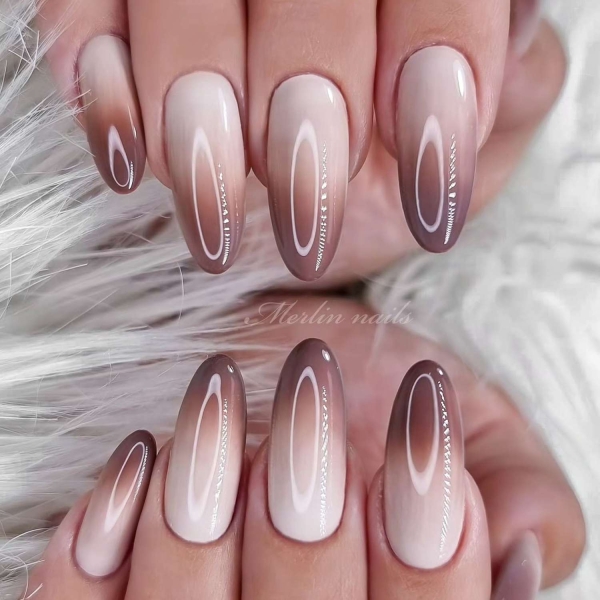 White ombré nails take the classic contrast of the French manicure and gives it a diffused and modern refresh. If you're looking for the best white ombré nails, here are 20 manicure ideas you're going to love.