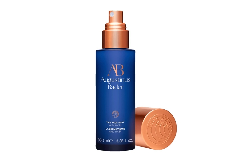 Zoe Saldaña’s Golden Globes 2025 skin care routine included Augustinus Bader’s the Rich Cream. The luxurious moisturizer that’s been used by Jennifer Aniston and Victoria Beckham plumps and firms, smooths fine lines, and hydrates.